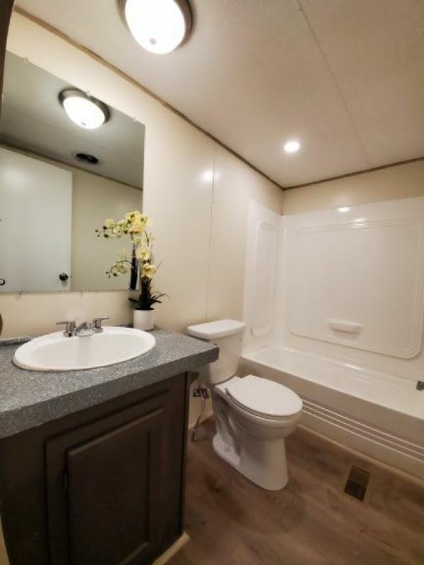 1994 Clayton Homes Inc Mobile Home For Sale