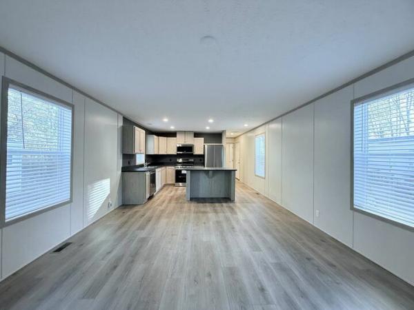 2025 Clayton-Wakarusa Mobile Home