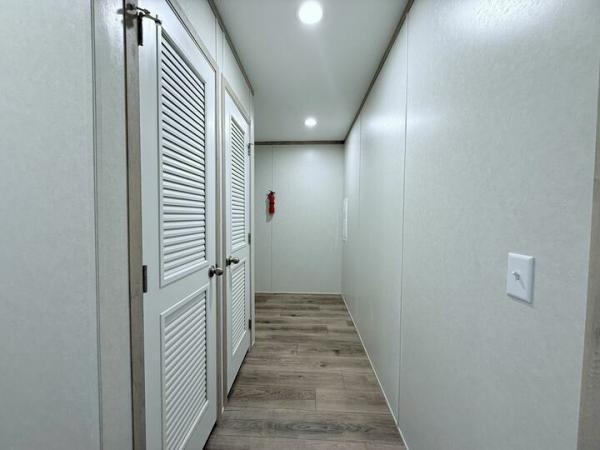 2025 Clayton-Wakarusa Mobile Home