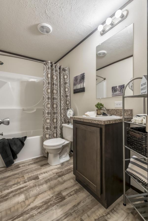 2018 Clayton Homes Inc Mobile Home For Sale