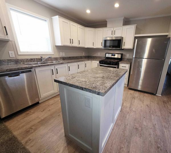 2021 Champion - Topeka Mobile Home