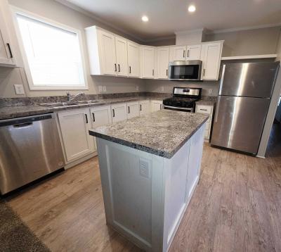 Photo 4 of 26 of home located at 3653 Pinoak Street #885 Clarkston, MI 48348