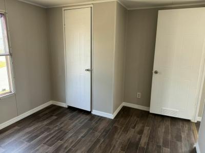 Photo 4 of 10 of home located at 119 Lakeside Garden Circle Lake Wales, FL 33859