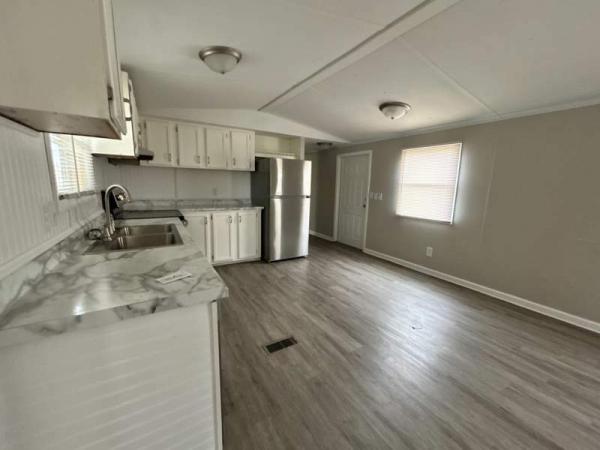 2000 Fleetwood Manufactured Home