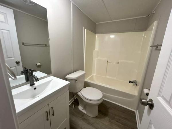 2000 Fleetwood Manufactured Home