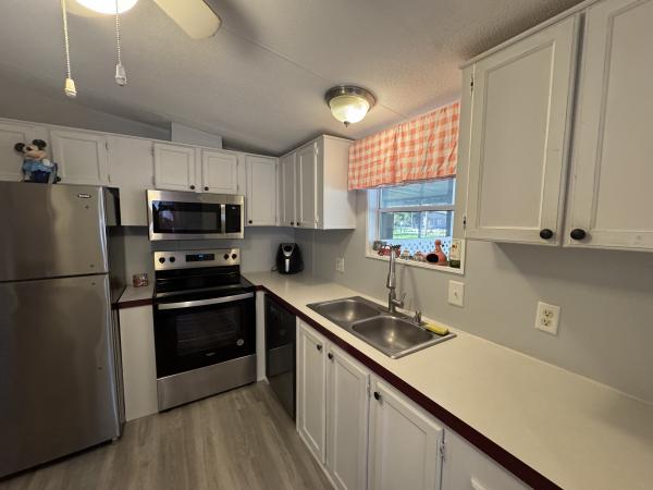 1992 FLEE Mobile Home For Sale