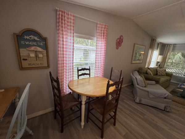 1992 FLEE Mobile Home For Sale