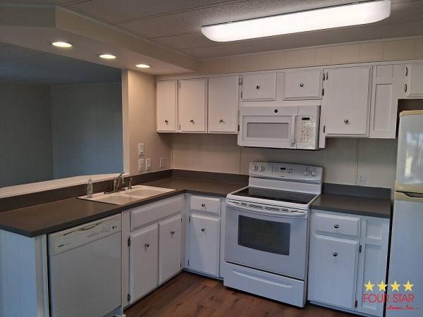 1981 Twin Mobile Home For Sale
