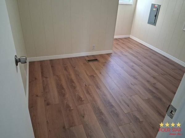 1981 Twin Mobile Home For Sale