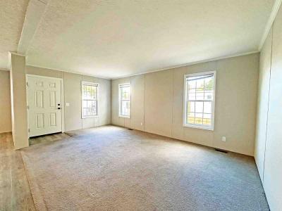 Photo 4 of 28 of home located at 440 Westwood Amherst, OH 44001