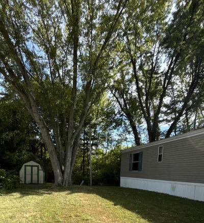 Photo 2 of 7 of home located at 136 Echo Lake E Dr Mooresville, IN 46158