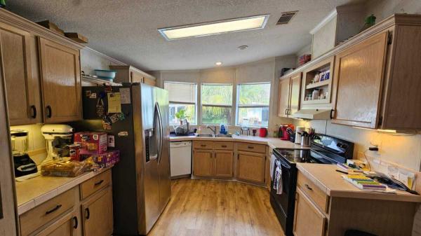 1995  Mobile Home For Sale