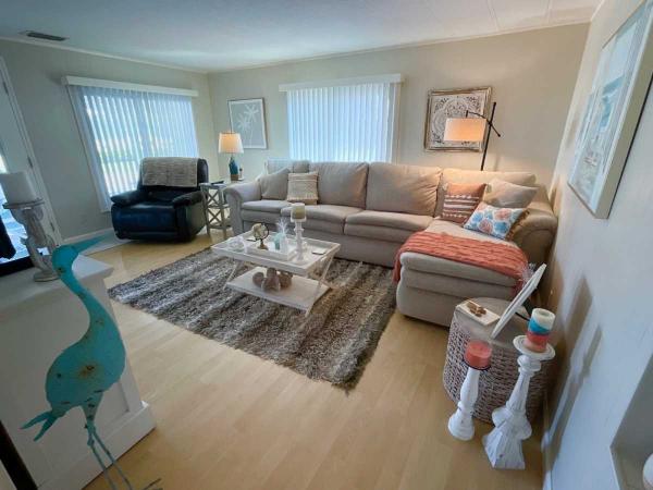 Photo 2 of 1 of home located at 3901 71st Street W, #98 Bradenton, FL 34209