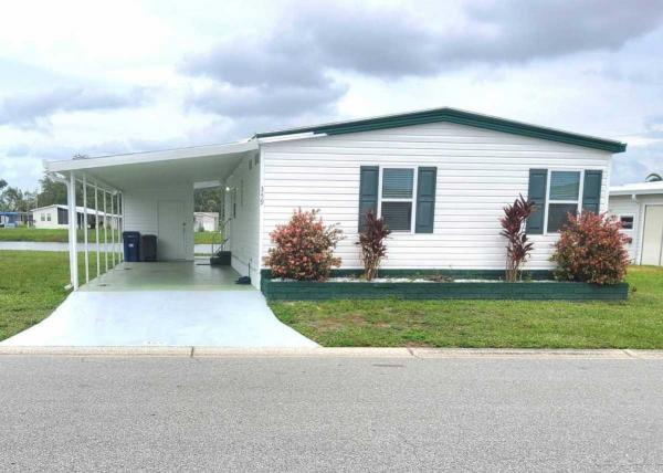 Photo 1 of 2 of home located at 359 Tahitian Dr Ellenton, FL 34222