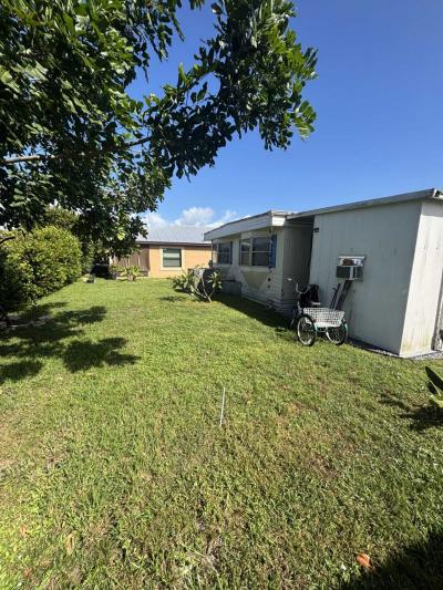 Photo 4 of 12 of home located at 3 Cortez Ln Port St Lucie, FL 34952