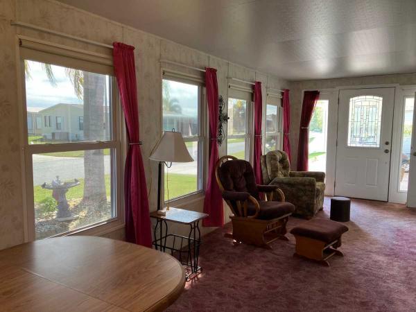 1985 Manufactured Home