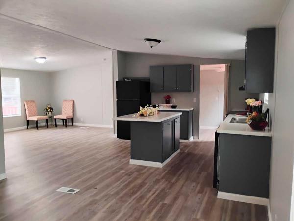 2020  Mobile Home For Sale