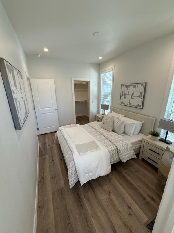 2025 AMBER COVE 67 S4699 23 Manufactured Home