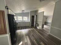 2006 Holly Park Mobile Home