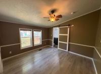 2006 Holly Park Mobile Home