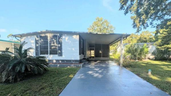 1977  Mobile Home For Sale