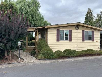 Photo 1 of 24 of home located at 1800 Lakewood Ct #107 Eugene, OR 97402