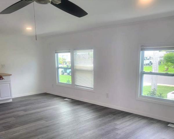 1975 TWIN Mobile Home For Sale