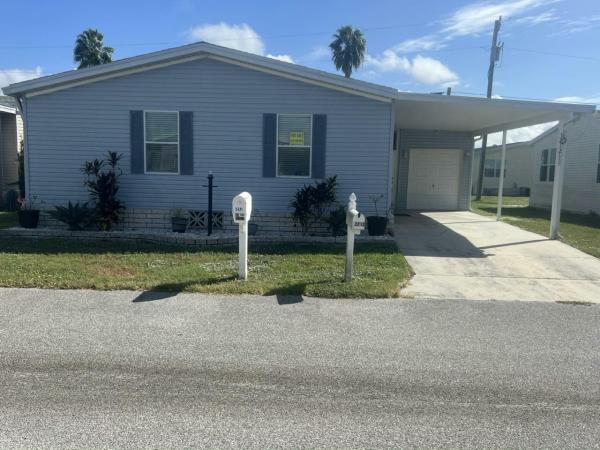 Photo 1 of 2 of home located at 3212 Valencia Terrace Ln Wimauma, FL 33598