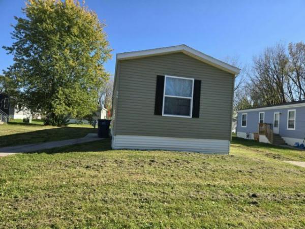 Photo 1 of 2 of home located at 727 Juliet Dr. Lakeville, MN 55044