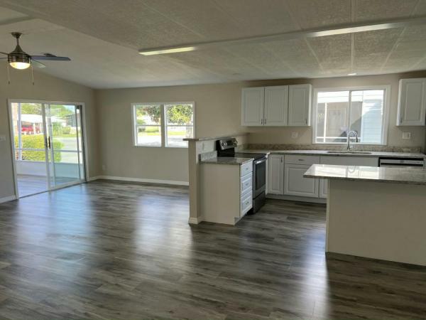 1982 HS SCHU Manufactured Home