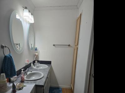 Photo 5 of 19 of home located at 922 Arbor Drive Manteno, IL 60950