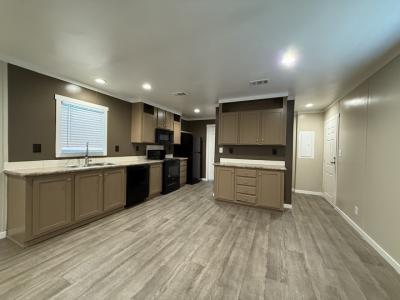 Photo 4 of 26 of home located at 109 Janice #Ja109 Conroe, TX 77301