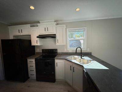 Mobile Home at 111 Delaware Circle Lot 111De Elyria, OH 44035