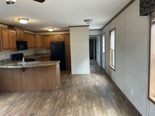 2015 Champion 14A S&SSL1479  Home