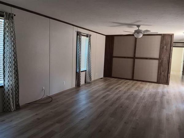 2023 96PLH16763RH23S  Home