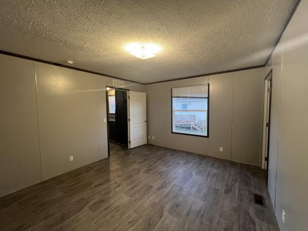 2019 95PLH16763BH19S  Home