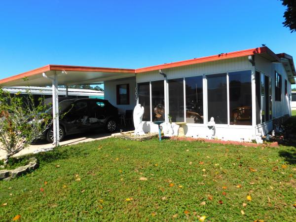 Photo 1 of 2 of home located at 340 Woodhill Dr N Lakeland, FL 33803