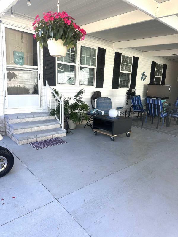 1992 Manufactured Home