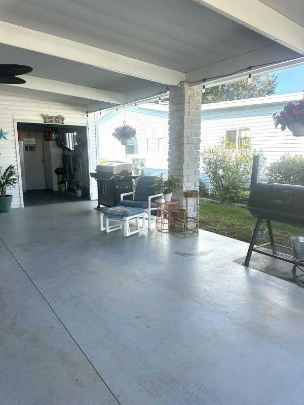 1992 Manufactured Home