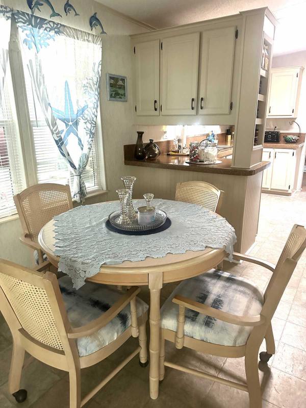 1992 Manufactured Home