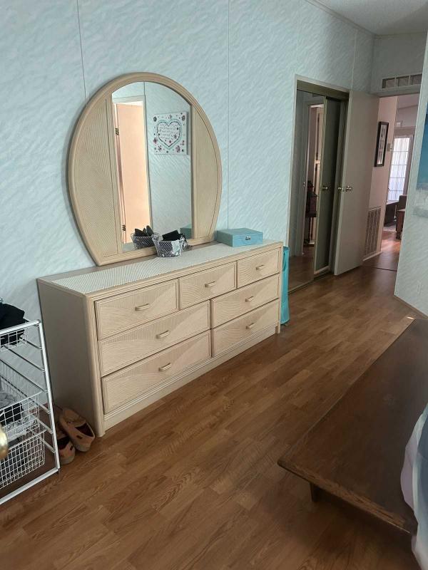 1992 Manufactured Home