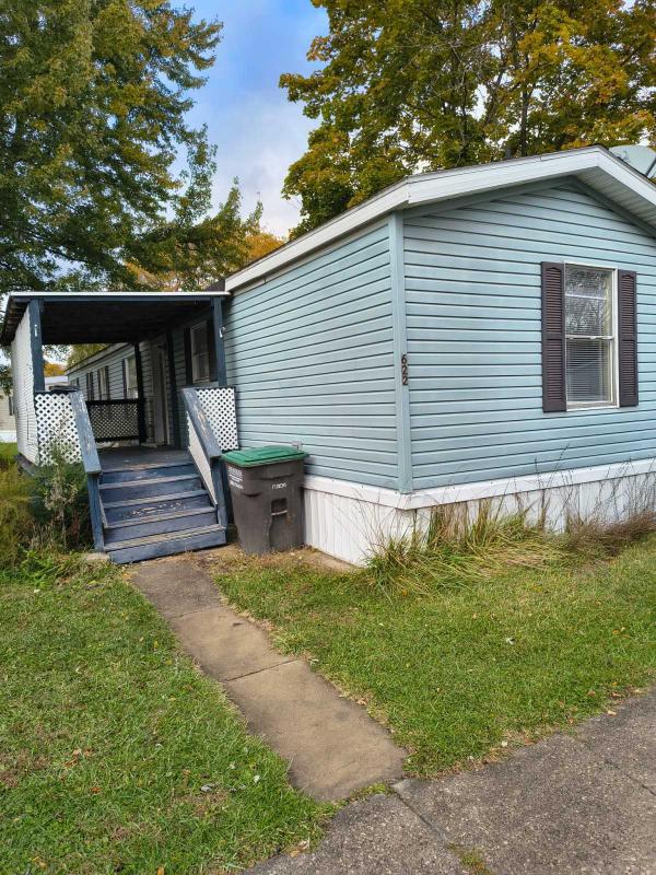 Photo 1 of 1 of home located at 622 Hemlock Carleton, MI 48117