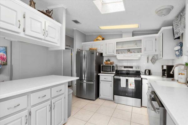 1993 Manufactured Home