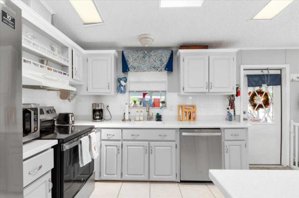 1993 Manufactured Home