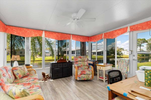 1993 Manufactured Home