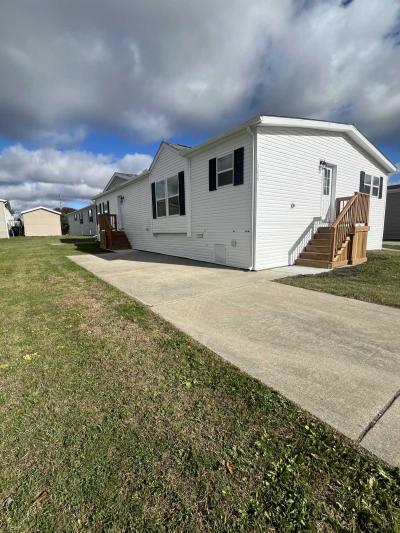 Mobile Home at 13235 Nashville Hartland, MI 48353
