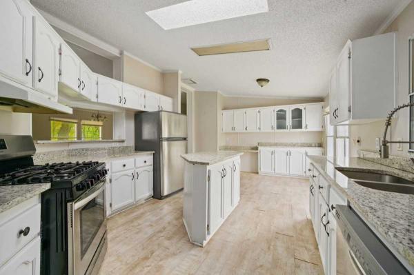 1998 Mida Mobile Home For Sale