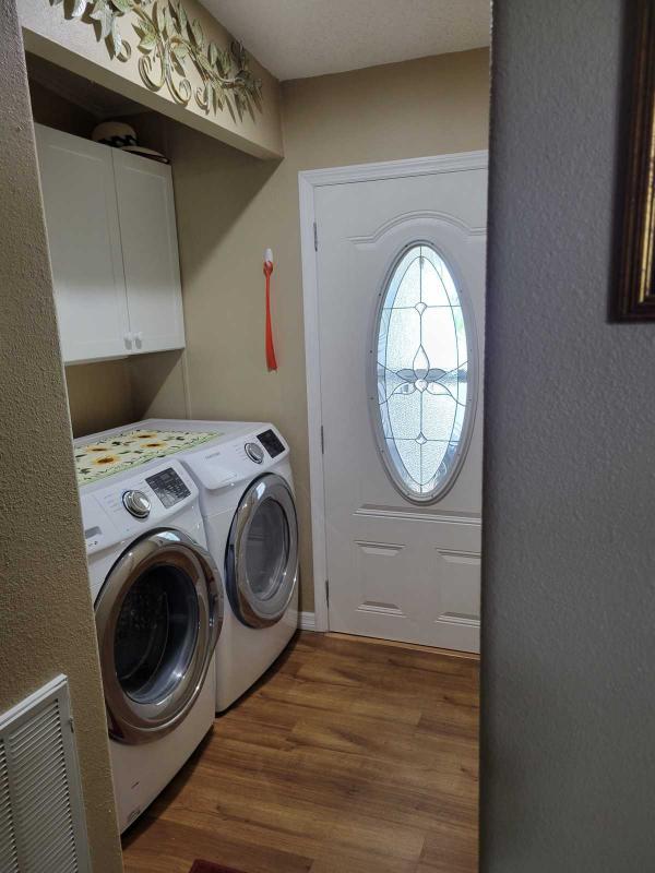 1999 Homes of Merit Manufactured Home