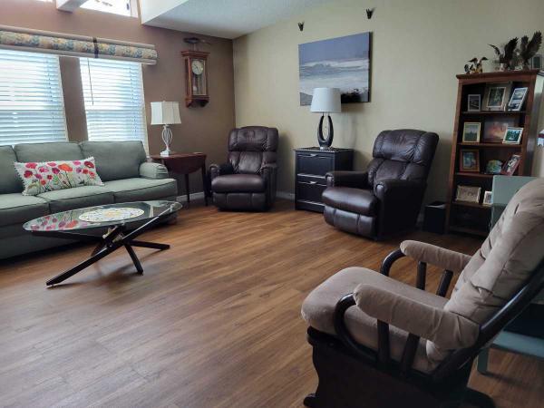 1999 Homes of Merit Manufactured Home