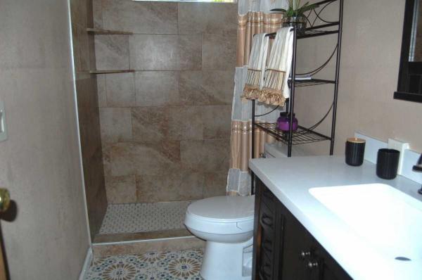 1990 CHAMPION Mobile Home For Sale